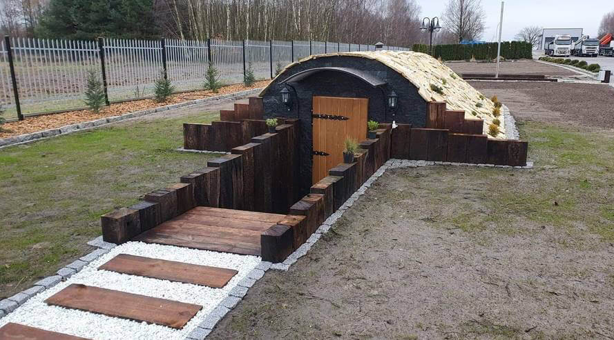 Betonový sklep s klenbou ve skladu
